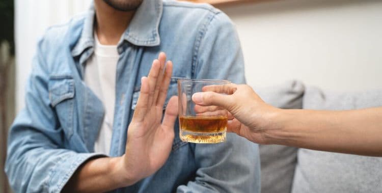 Nearly Half of Americans Are Skipping Alcohol This Thanksgiving
